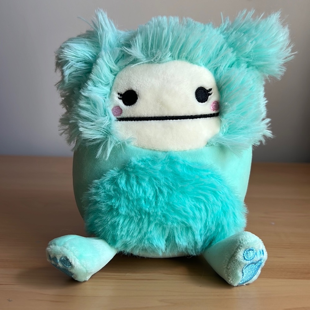 5” Joelle the Bigfoot Squishmallows NWOT from Costco box